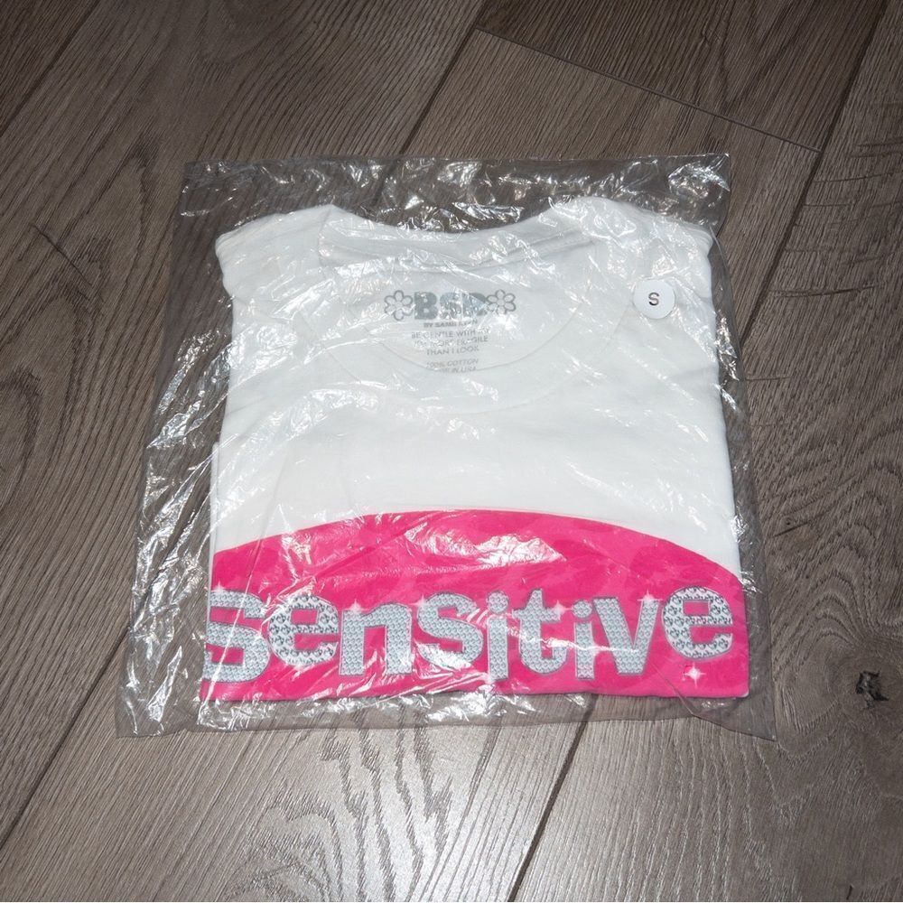 NIP BSR x By Samii Ryan White Sensitive Crop Top T-Shirt Size Small - Picture 2 of 5